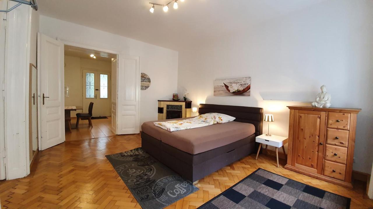 Gorgeous Viennese Apartment 10 Min To City Center Екстер'єр фото